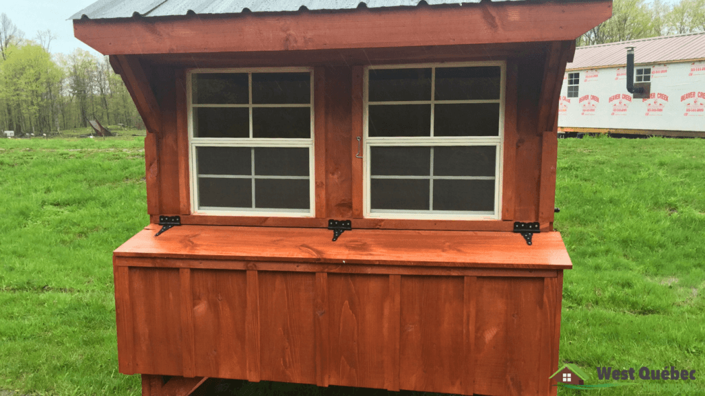 Small Chicken Coop Livestock Structures